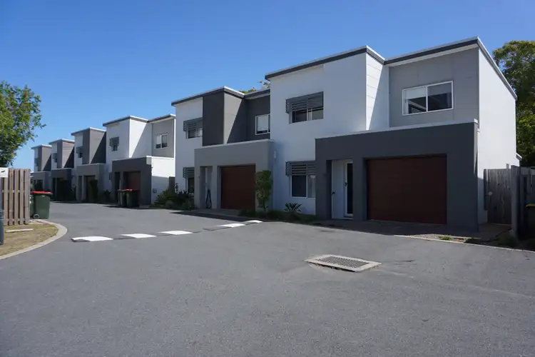 TOWNHOUSE 73/400 TINGAL ROAD, Wynnum QLD 4178