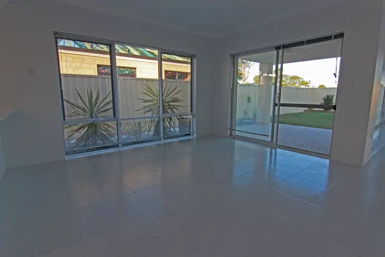 Second view of Homely house listing, 10 Yale Road, Thornlie WA 6108