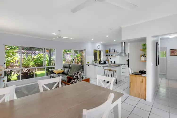 Sixth view of Homely villa listing, UNIT 37/5-15 MCGREGOR STREET, Mooroobool QLD 4870