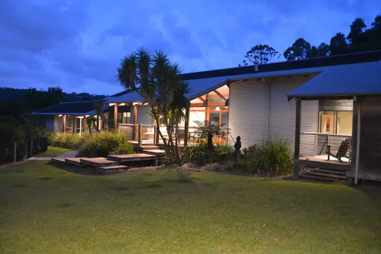 Second view of Homely house listing, 6 DWYER CLOSE, Tallebudgera QLD 4228