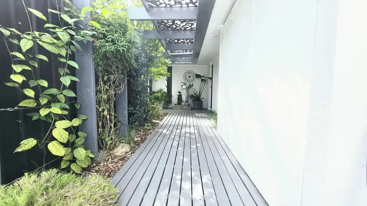 Sixth view of Homely house listing, UNIT 2/58 BOTANICAL DRIVE, Labrador QLD 4215