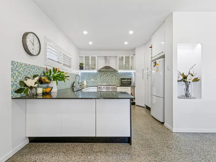37 STRADBROKE STREET, Redland Bay QLD 4165