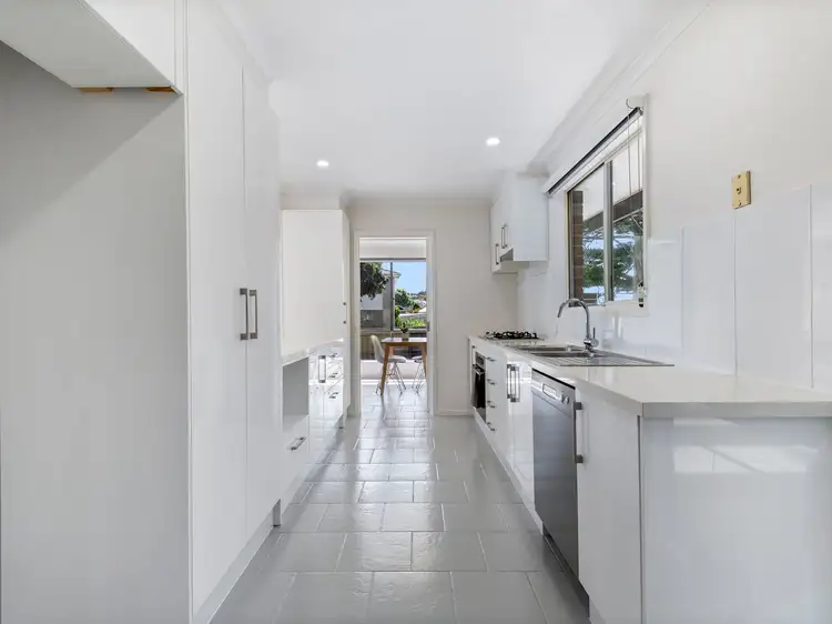 Sixth view of Homely house listing, 25 HAVANA CRESCENT, Frankston VIC 3199
