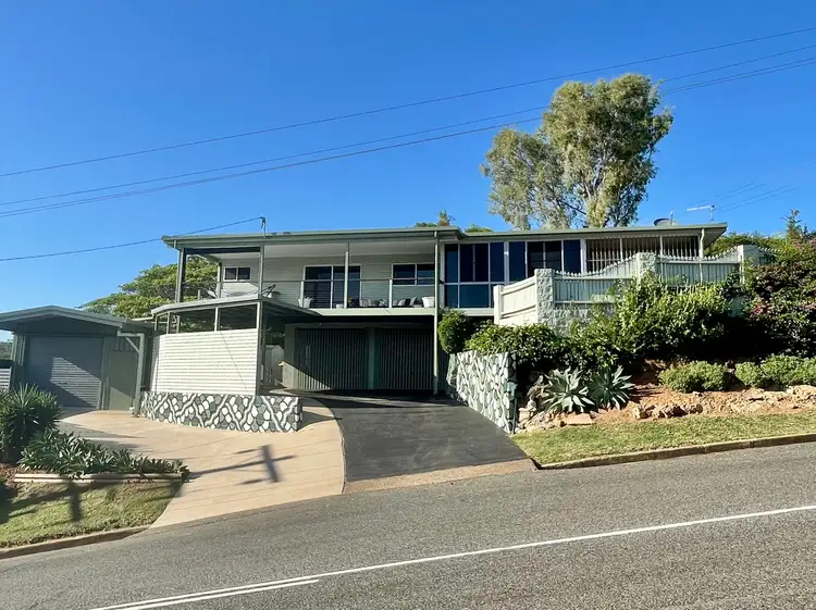 17 Far Street, West Gladstone QLD 4680