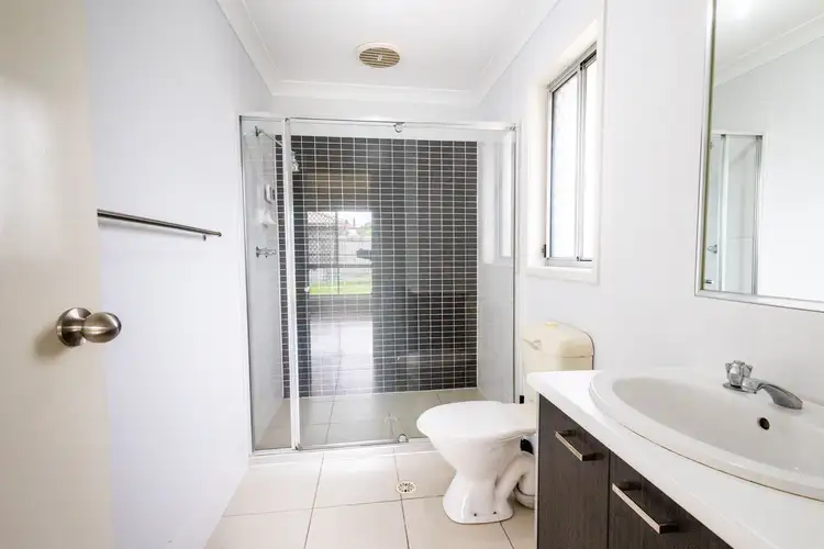 Second view of Homely house listing, 27 Dart Place, Parkinson QLD 4115