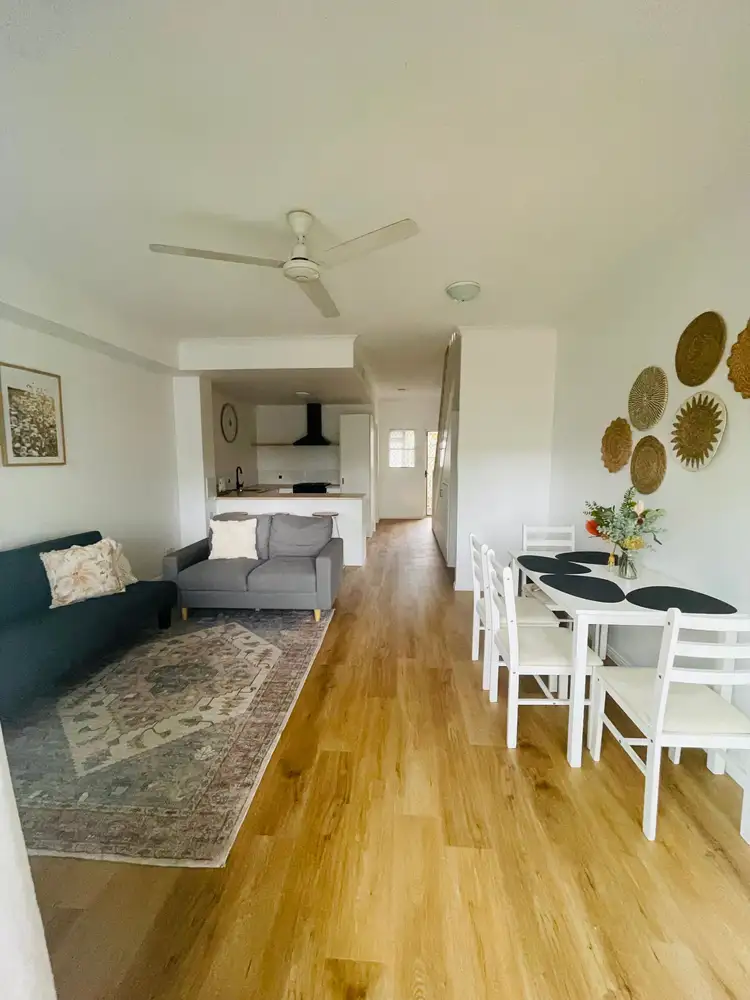 UNIT 3/38 Springfield Crescent, Manoora QLD 4870