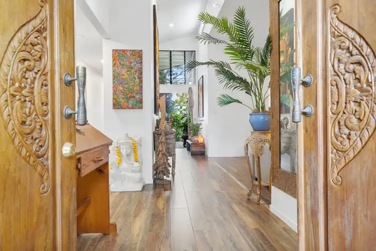 21 President Terrace, Macleay Island QLD 4184