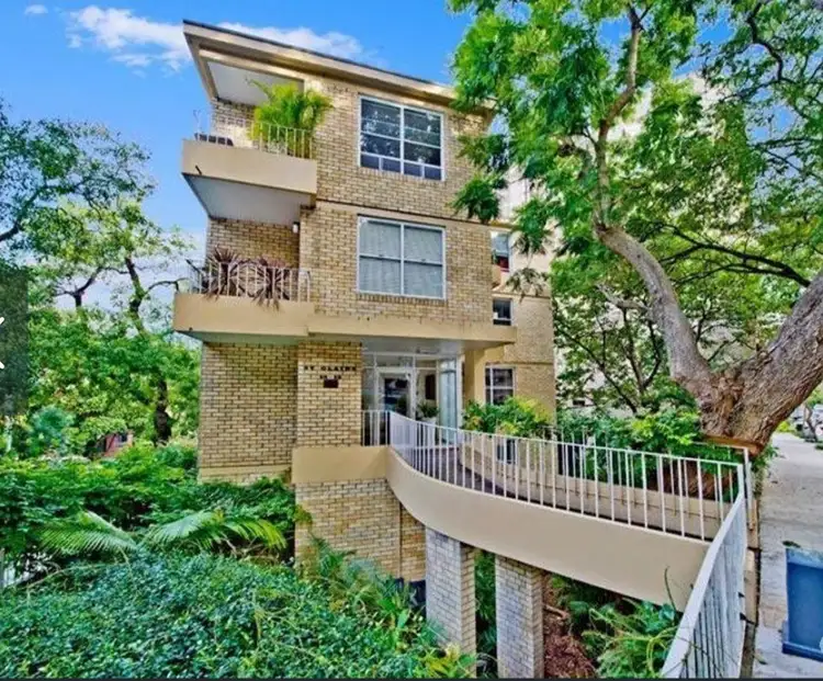 Main view of Homely studio listing, UNIT 9/16-18 ROSLYN GARDENS, Rushcutters Bay NSW 2011