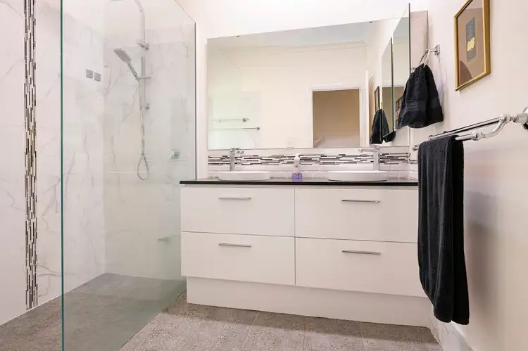Sixth view of Homely house listing, 15 Nunnagine Circle, Roelands WA 6226