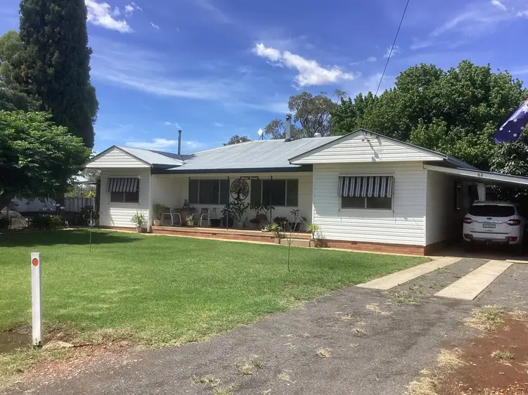 62 MULGA STREET, Barellan NSW 2665