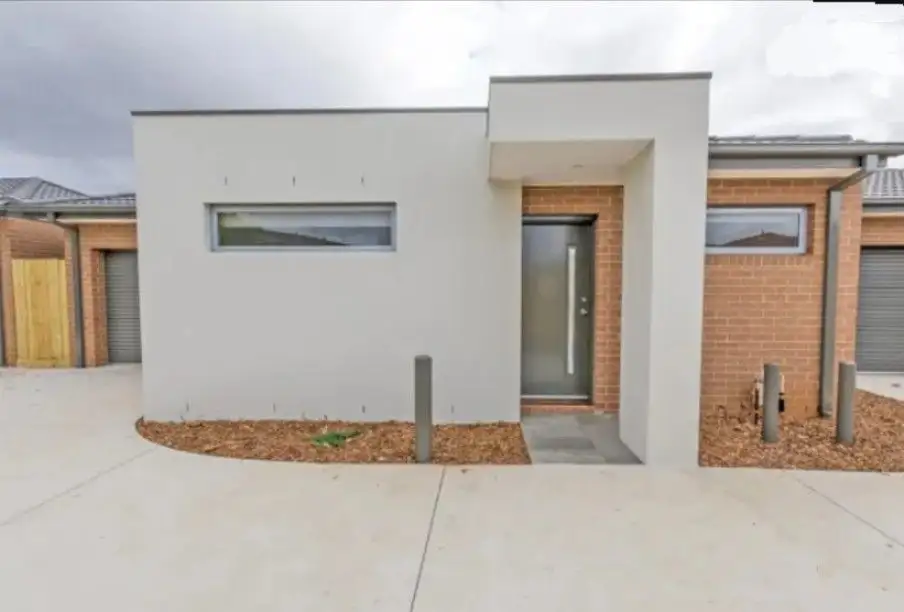 Main view of Homely unit listing, UNIT 2/14 Maree Court, Kurunjang VIC 3337