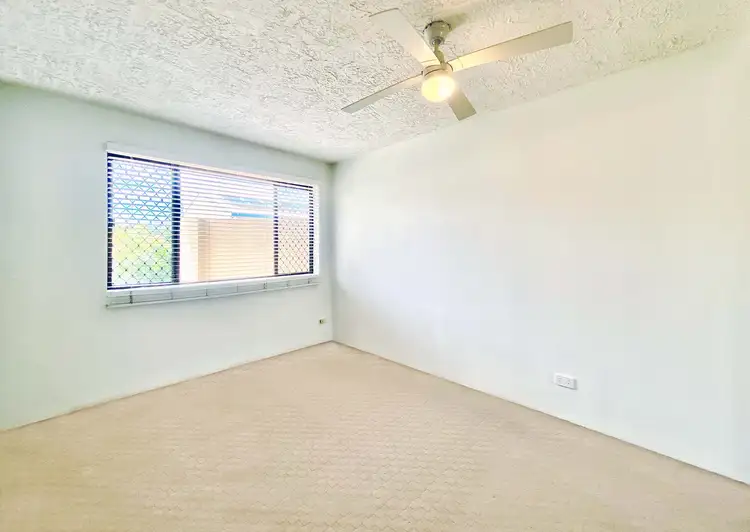 Sixth view of Homely unit listing, UNIT 1/2 Osbourne Street, Scarborough QLD 4020