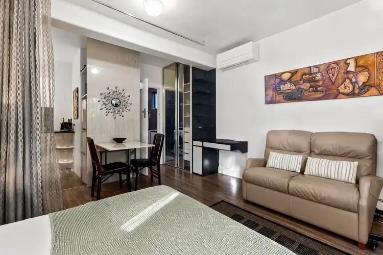 Second view of Homely studio listing, UNIT 1/42 WATERLOO CRESCENT, St Kilda VIC 3182