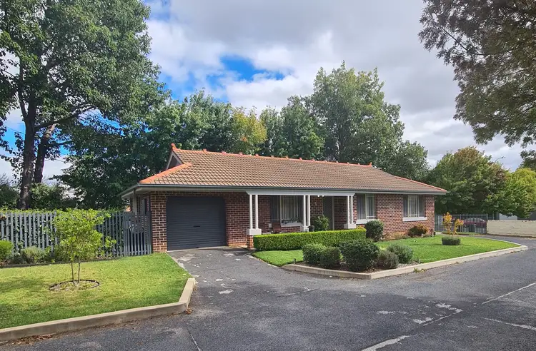 Main view of Homely villa listing, UNIT 1/184 Hill Street, Orange NSW 2800