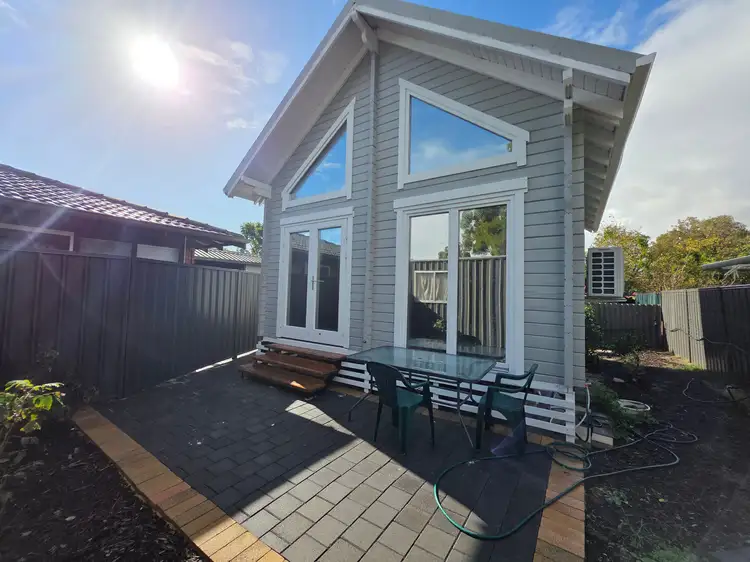 10 Becket Court, Camillo WA 6111