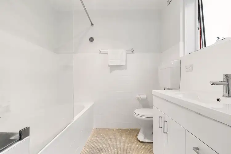 Second view of Homely unit listing, UNIT 14/177-179 Glenayr Avenue, Bondi Beach NSW 2026