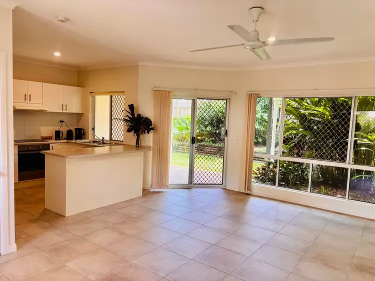 UNIT 38/5-15 Mcgregor Street, Mooroobool QLD 4870