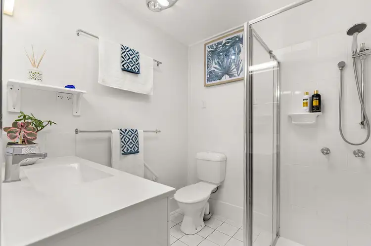 Second view of Homely house listing, 52 Waterview Avenue, Wynnum QLD 4178