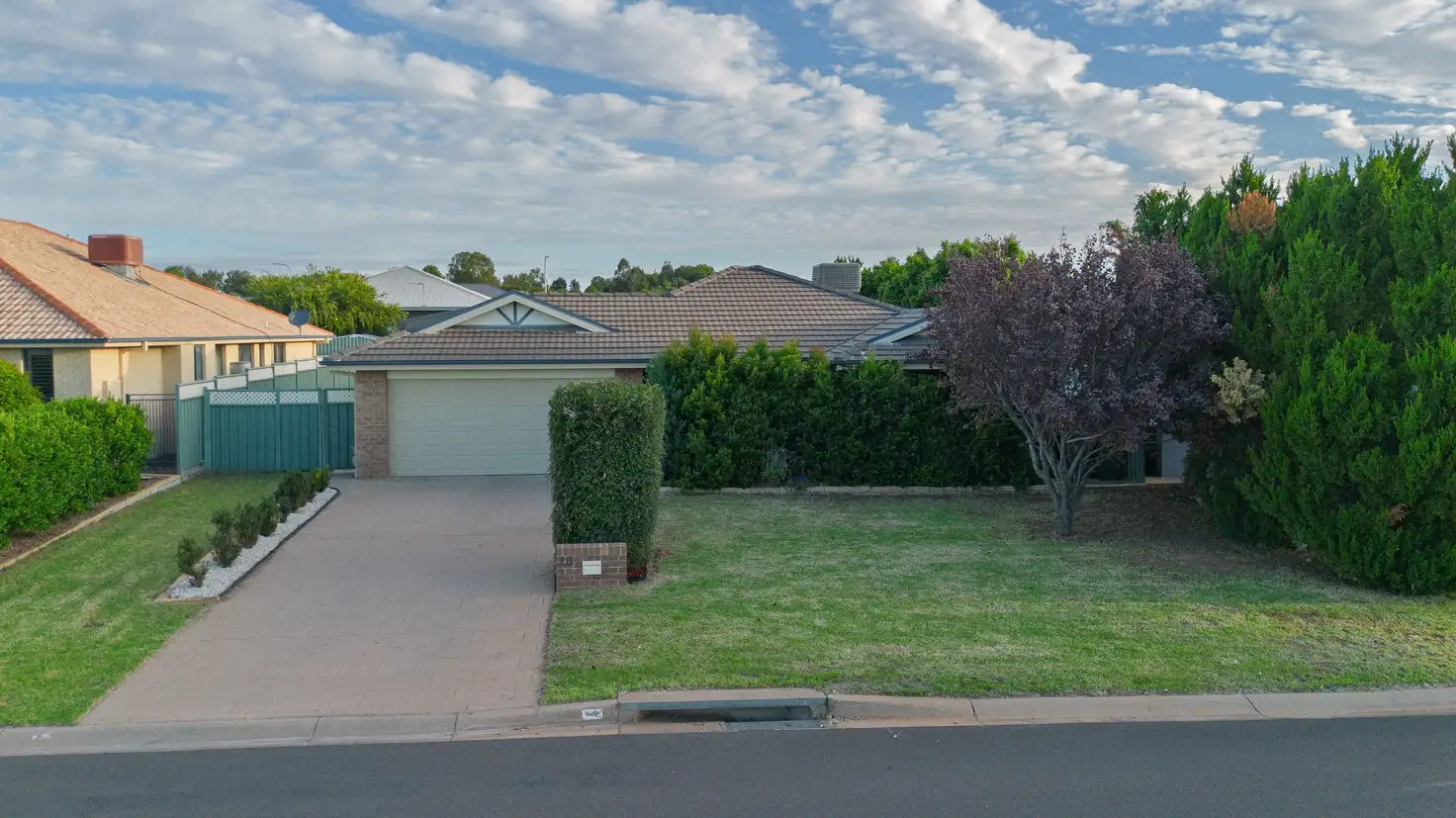 Main view of Homely house listing, 20 Cypress Point Drive, Dubbo NSW 2830