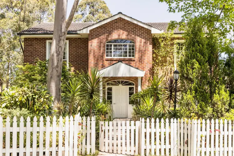 22 DELAWARE AVENUE, St Ives NSW 2075