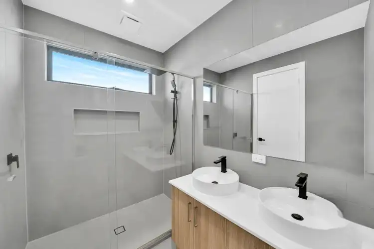 Fifth view of Homely house listing, 21 Amukta Road, Truganina VIC 3029