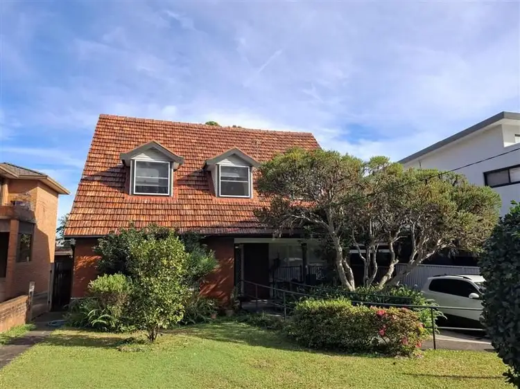 11 VISTA STREET, Caringbah South NSW 2229