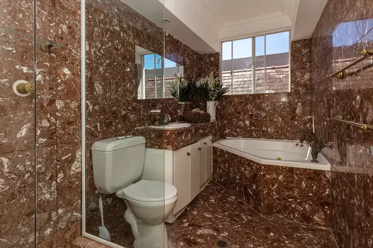 Fourth view of Homely apartment listing, 2/177 Old South Head Road, Bondi Junction NSW 2022