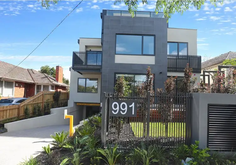 Second view of Homely apartment listing, FLAT 1/991 GLEN HUNTLY ROAD, Caulfield VIC 3162