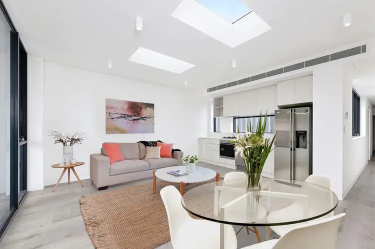 Third view of Homely unit listing, 401/152 Military Road, Neutral Bay NSW 2089