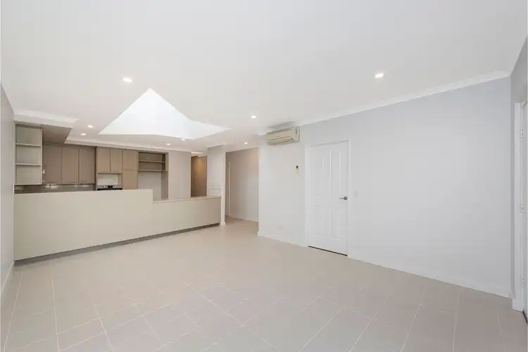 Fifth view of Homely villa listing, UNIT 53/84 Collick Street, Hilton WA 6163