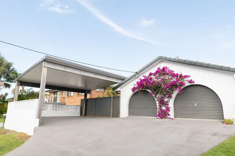 Second view of Homely semi-detached listing, UNIT 1/29 Surf Street, Kingscliff NSW 2487