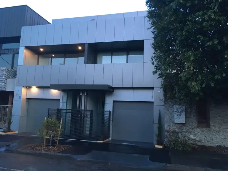 118 ROSS STREET, Port Melbourne VIC 3207