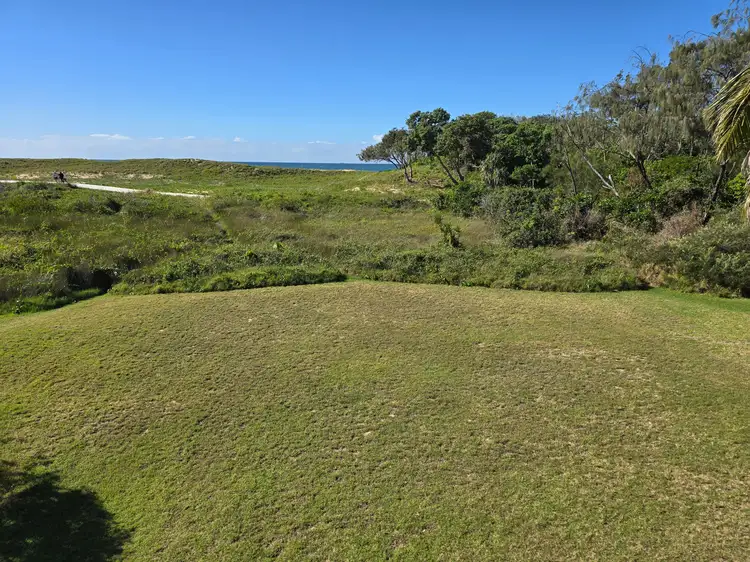 33 OCEANIC DRIVE, Warana QLD 4575