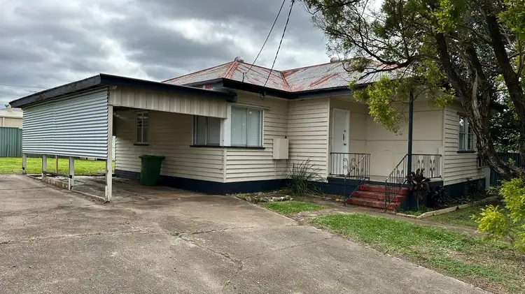 8 Wilkinson Street, Booval QLD 4304