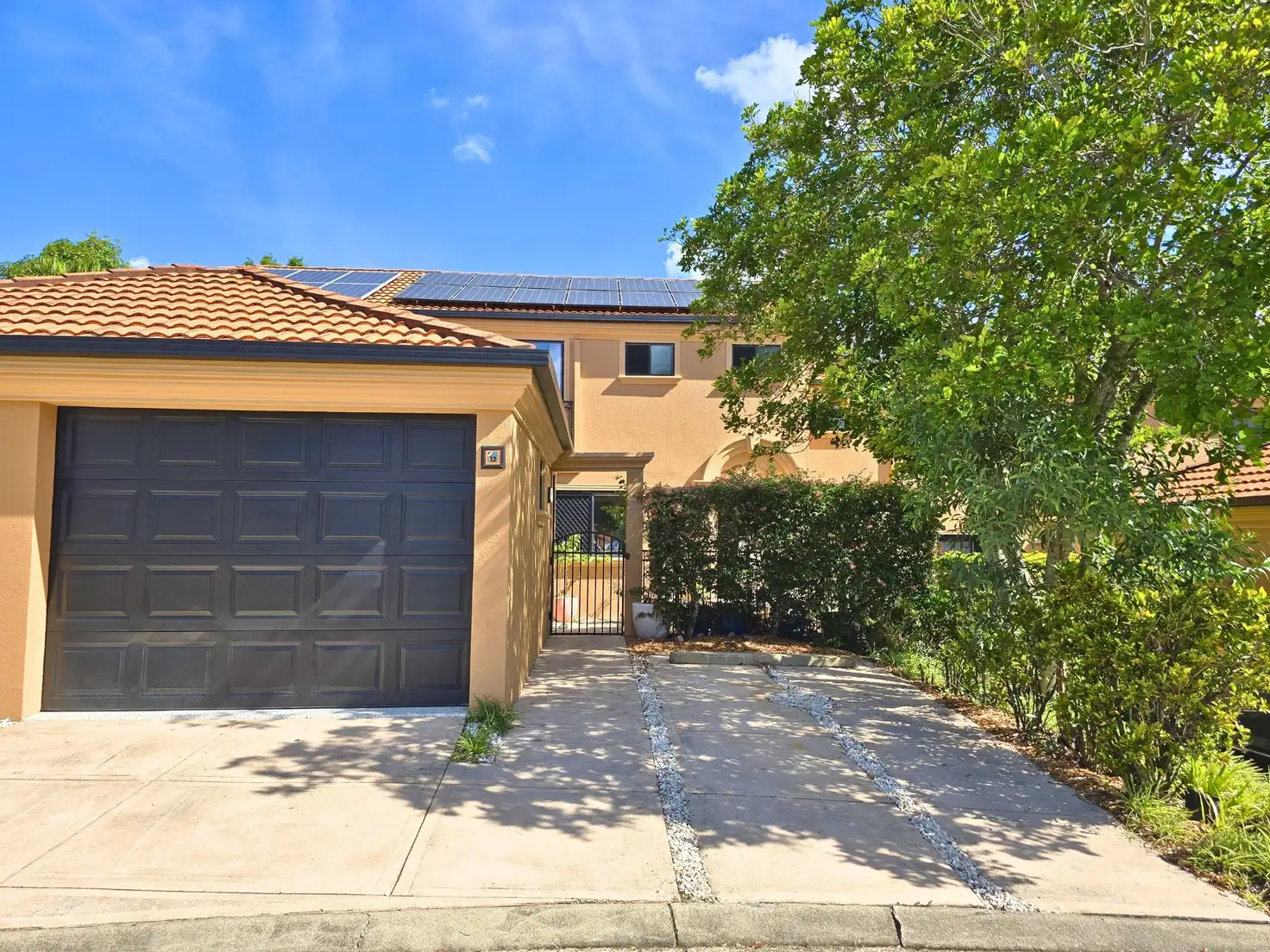 Main view of Homely townhouse listing, UNIT 12/105 Oldfield Road, Sinnamon Park QLD 4073