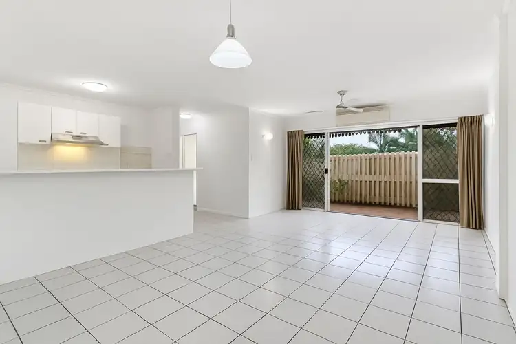 UNIT 2/16 Jensen Street, Manoora QLD 4870