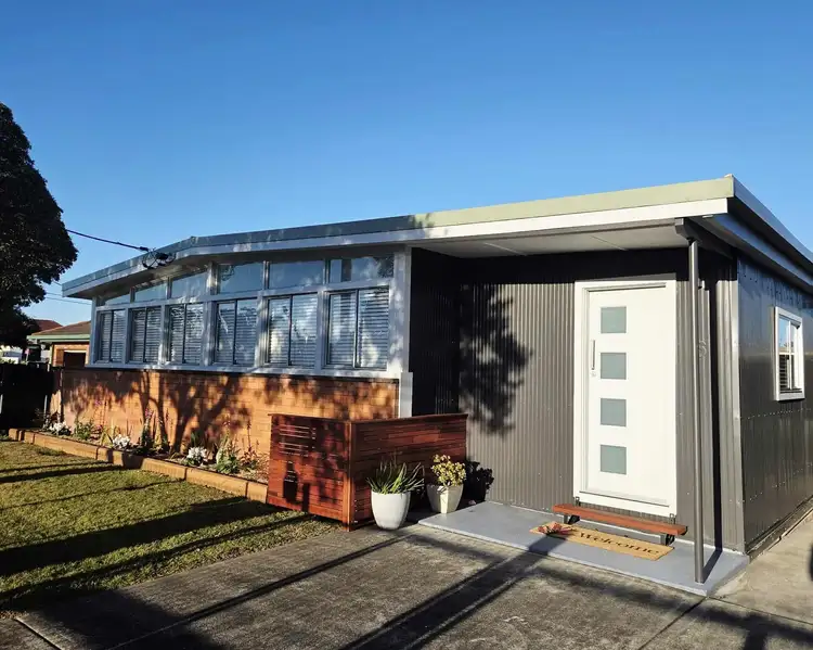 Second view of Homely house listing, 6 Conmurra Circuit, Shortland NSW 2307