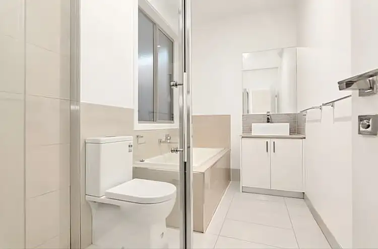 Fifth view of Homely house listing, 5 Coberley Way, Cranbourne North VIC 3977