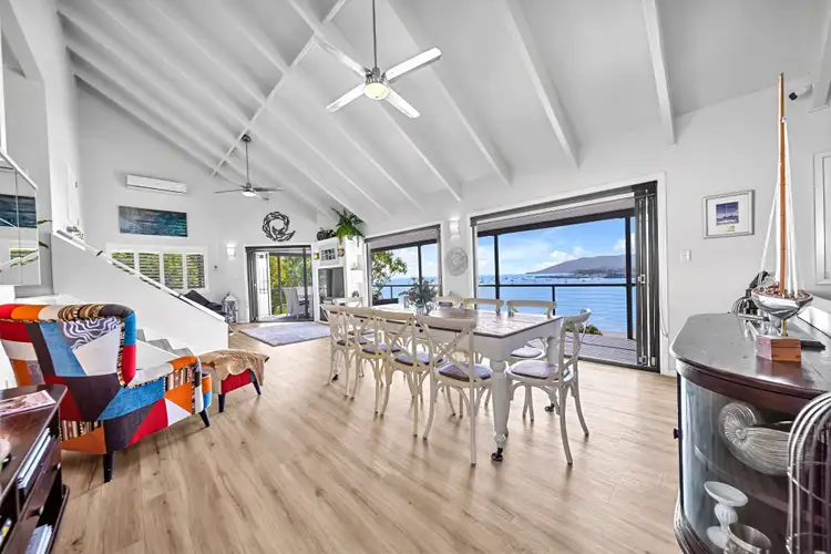 1 Stewart Drive, Cannonvale QLD 4802