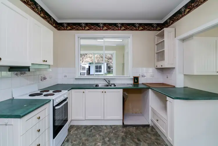 Fifth view of Homely house listing, 10 Caldwell Street, Heathcote VIC 3523