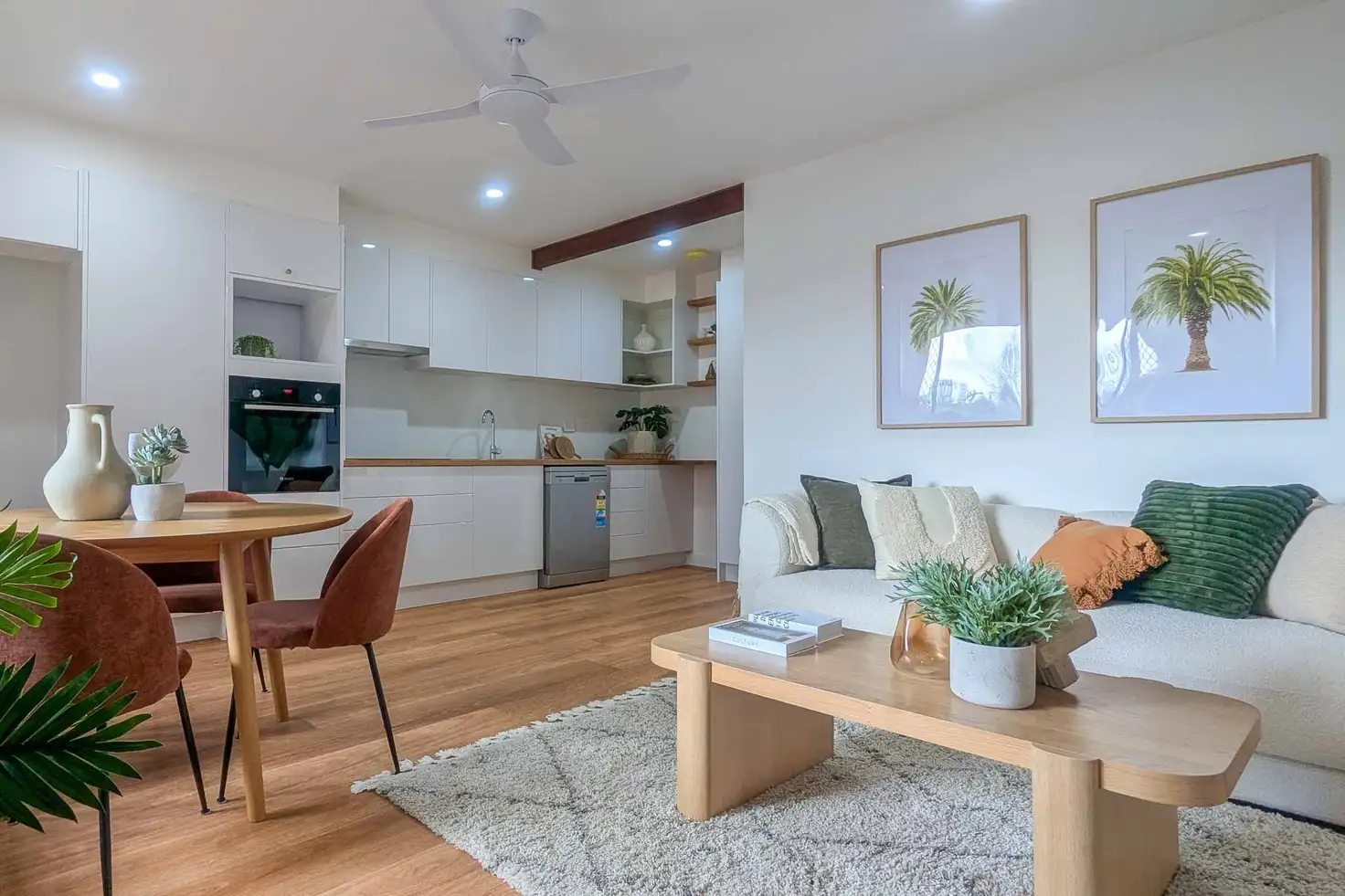 Main view of Homely unit listing, UNIT 2/8 Tweed Street, Coolangatta QLD 4225