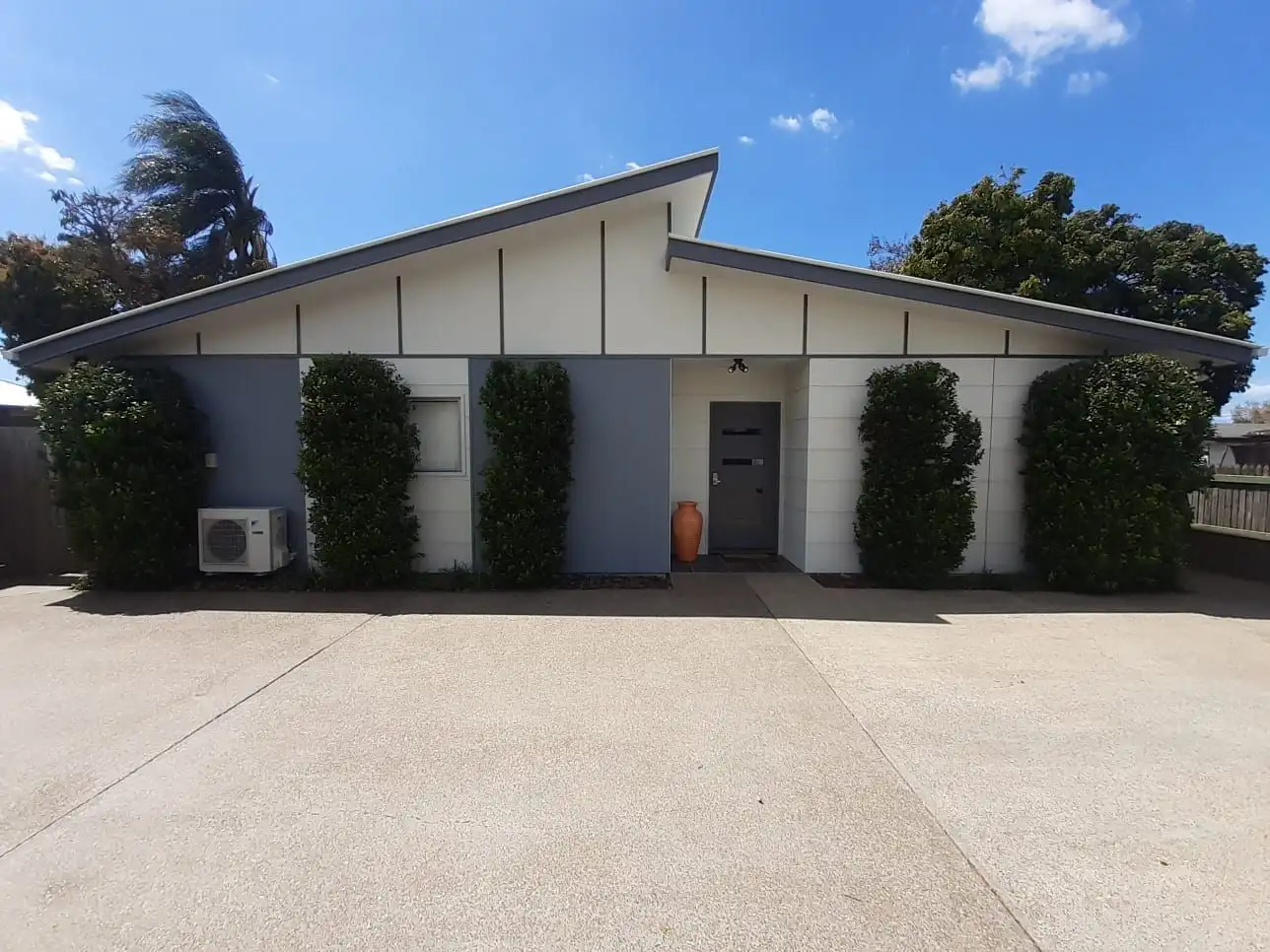 Main view of Homely studio listing, 5/35 Stanley Terrace, Wynnum QLD 4178