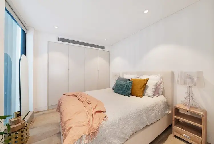 Second view of Homely unit listing, 201/152 Military Road, Neutral Bay NSW 2089