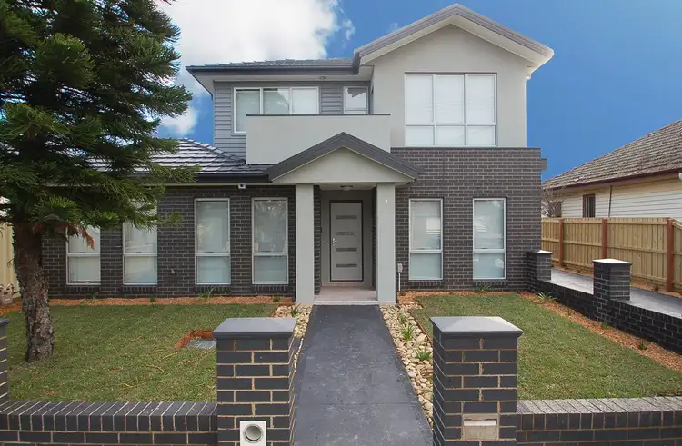 Main view of Homely townhouse listing, UNIT 1/12 Finchley Avenue, Glenroy VIC 3046