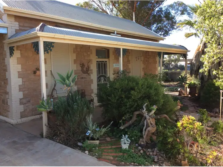 34 Altmann Road, Quorn SA 5433