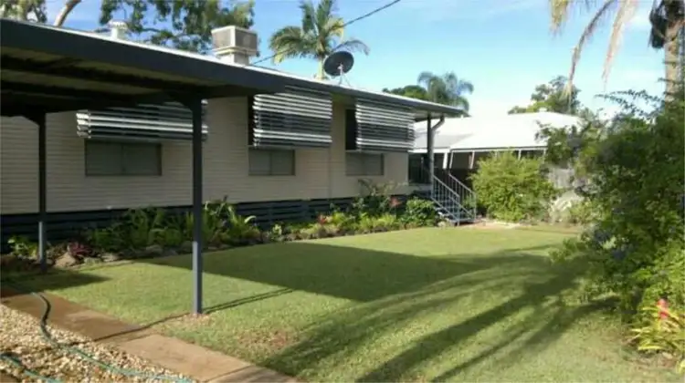 30 Leslie Drive, Moranbah QLD 4744