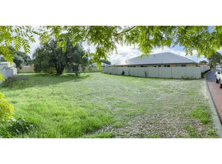 11 Albatross Court, Broadwater WA 6280