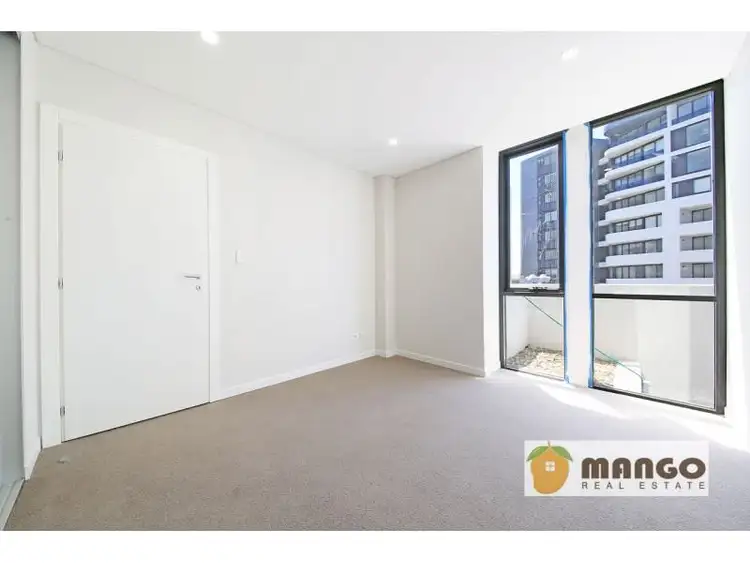 Sixth view of Homely unit listing, 602/551-567 Pacific Highway, St Leonards NSW 2065