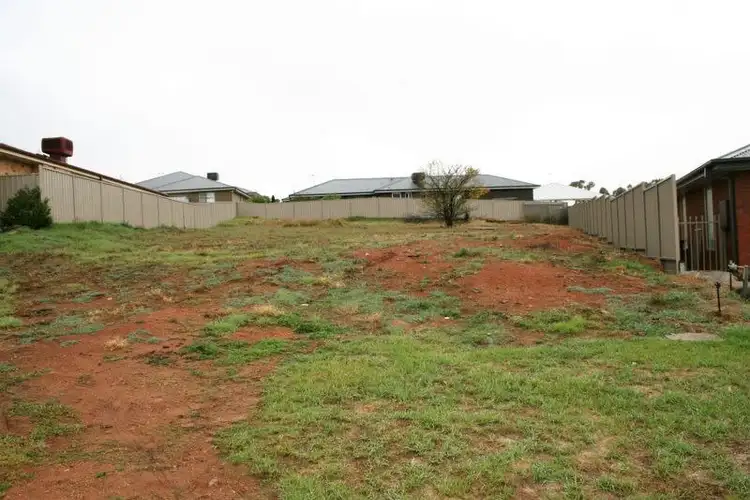 29 Kaloona Drive, Bourkelands NSW 2650