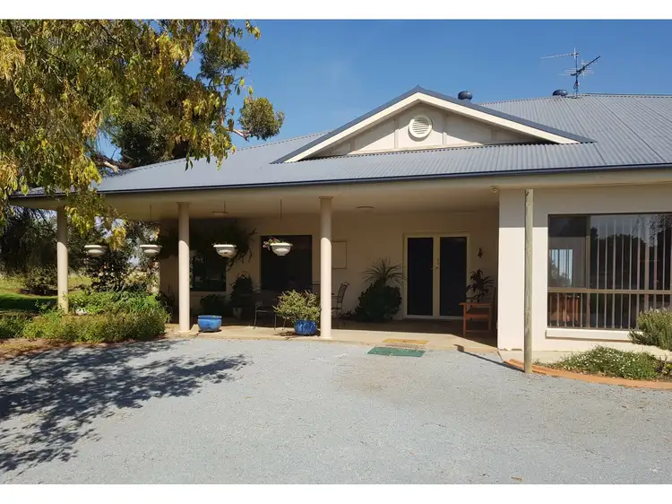 193 Brobenah Road, Leeton NSW 2705